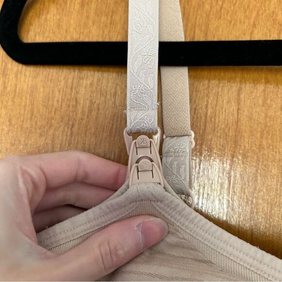 Kindred Bravely Sublime Hands Free Pumping & Nursing Bra in Beige Size Medium - Picture 6 of 12